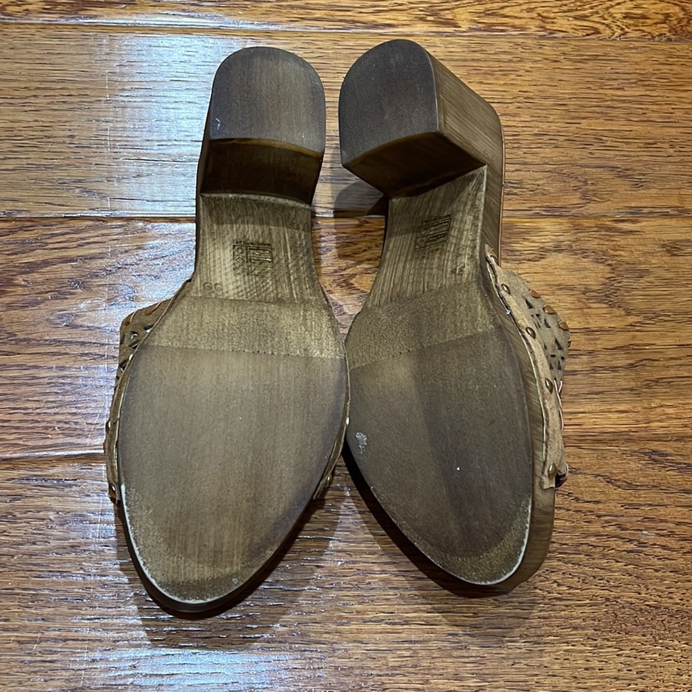 Aldo Slides - Picture 4 of 4